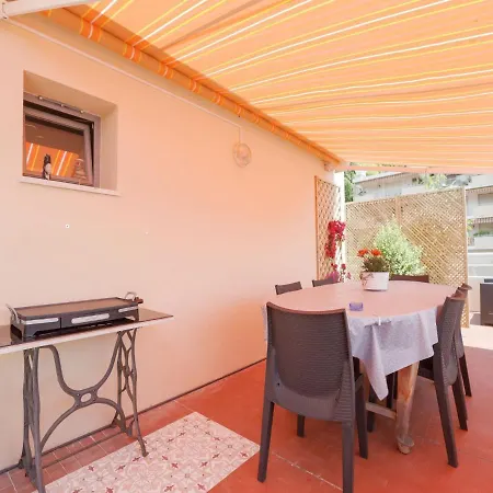 Serene Apartment In Top Location In Menton Near Sea Apartment *